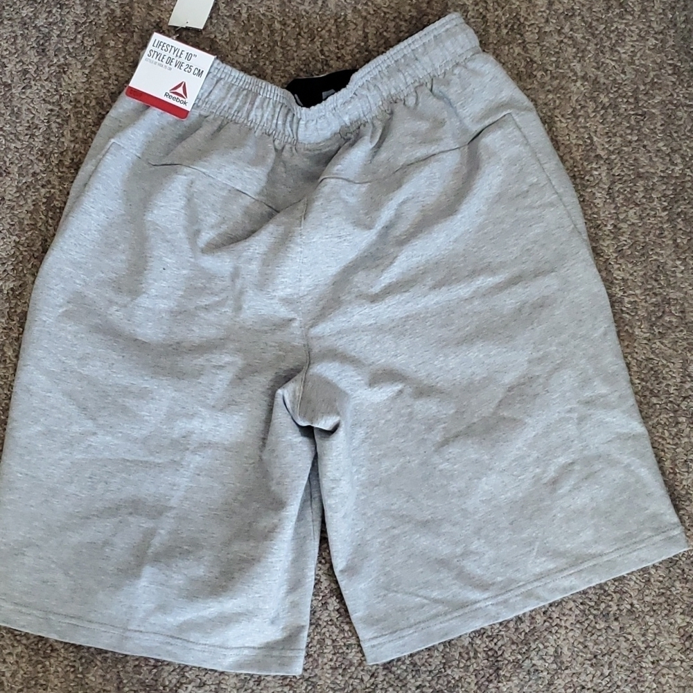 Reebok Gray work out shorts size small - Picture 4 of 6
